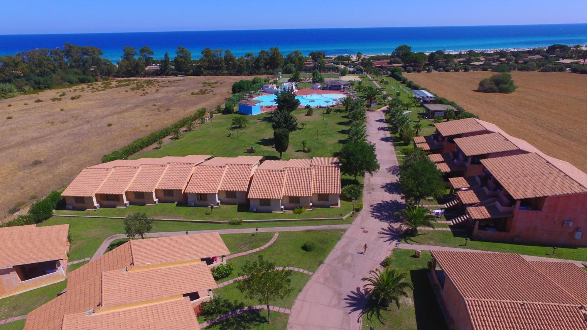 Rey Beach Club Monte Nai Kültér fotó