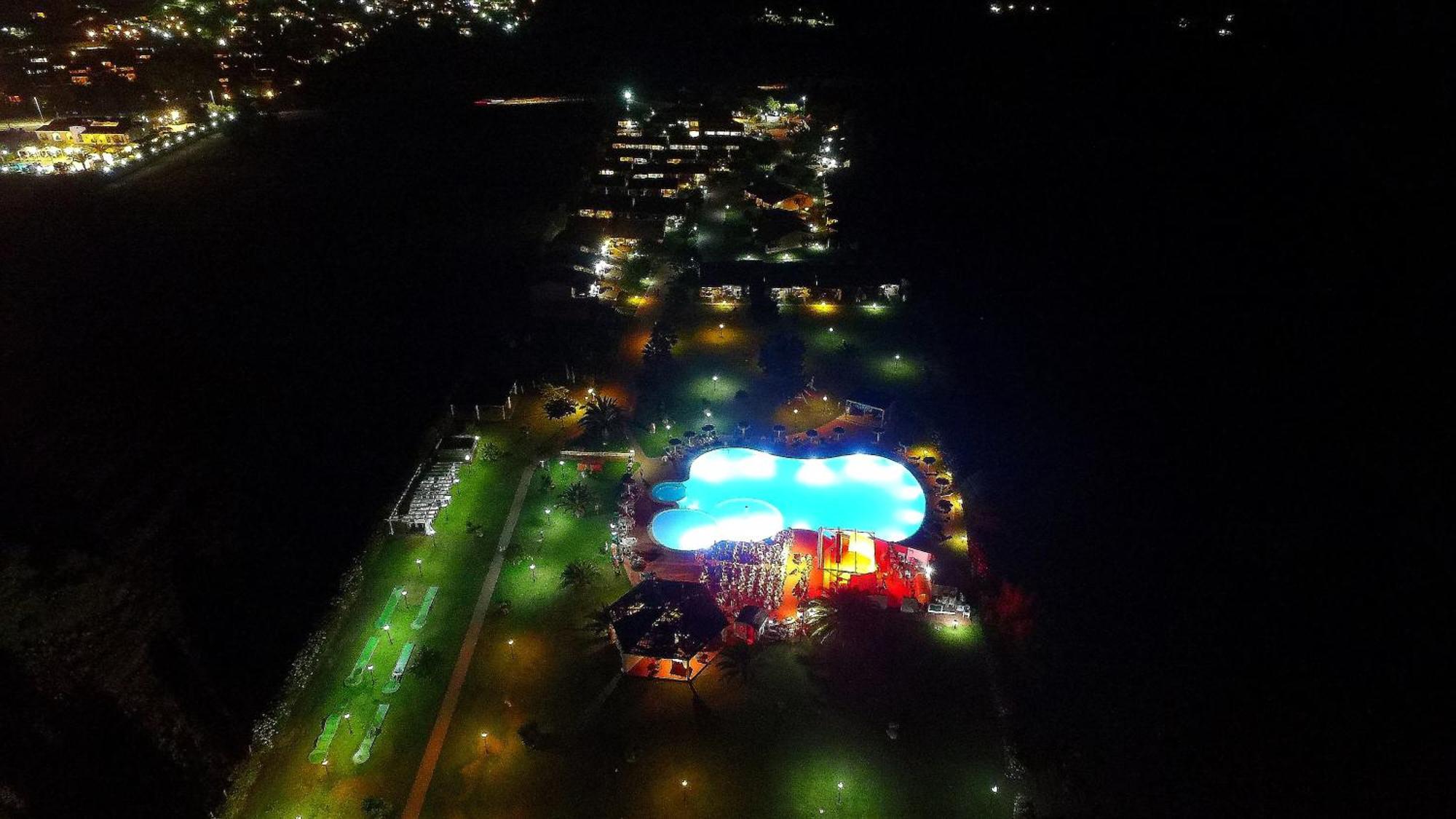 Rey Beach Club Monte Nai Kültér fotó