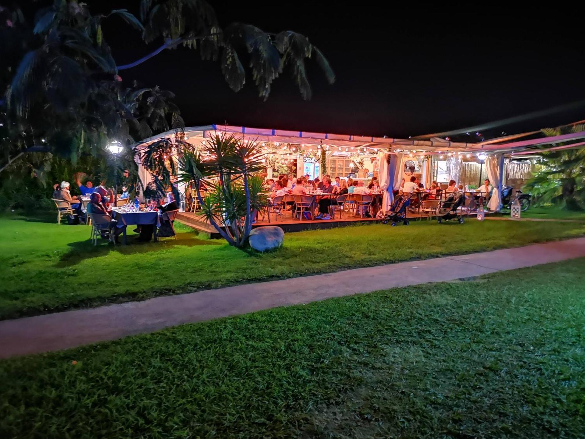 Rey Beach Club Monte Nai Kültér fotó
