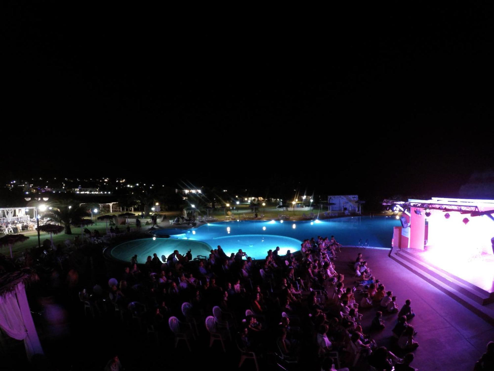 Rey Beach Club Monte Nai Kültér fotó