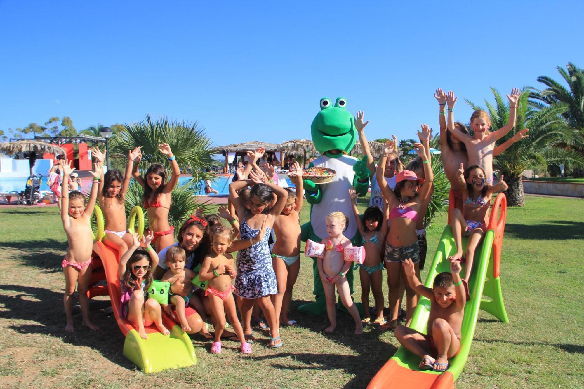 Rey Beach Club Monte Nai Kültér fotó