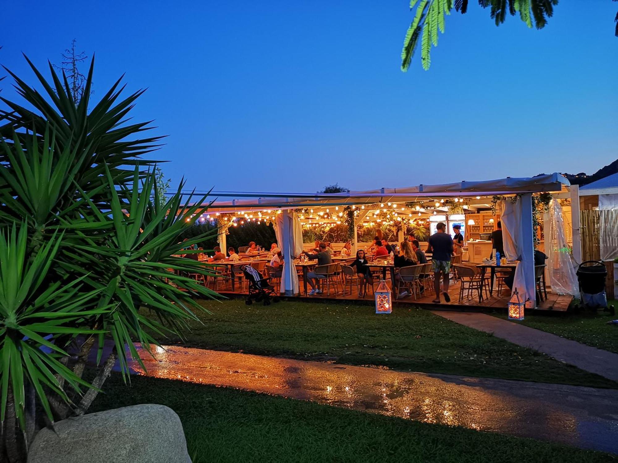 Rey Beach Club Monte Nai Kültér fotó