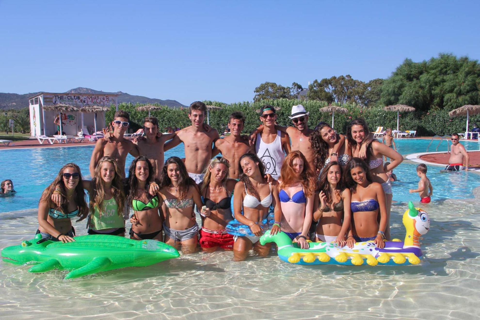 Rey Beach Club Monte Nai Kültér fotó